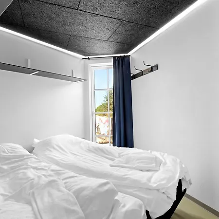 Funart 8 Hotel